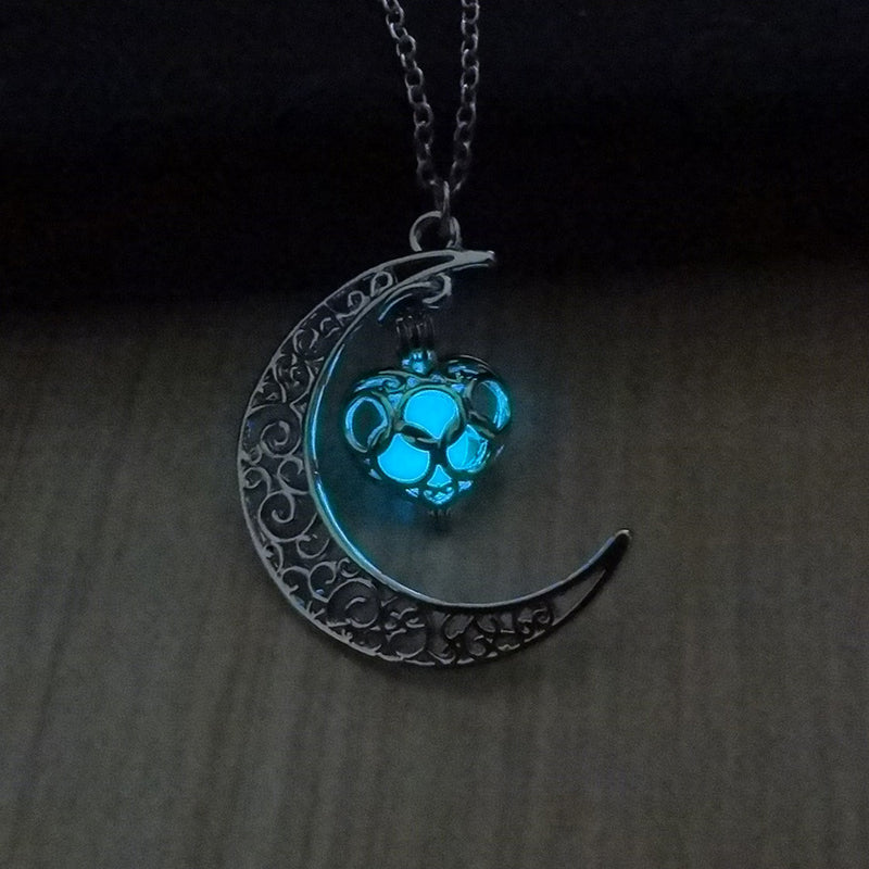 Glowing Pendant Necklaces Silver Plated Chain Necklaces Tax & Shipping included