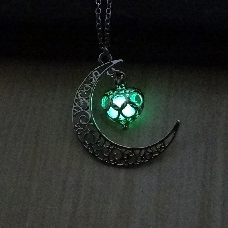 Glowing Pendant Necklaces Silver Plated Chain Necklaces Tax & Shipping included