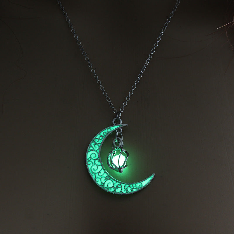 Glowing Pendant Necklaces Silver Plated Chain Necklaces Tax & Shipping included