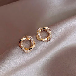 Circle Earrings - One7K